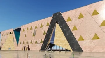 خدمة الرسائل النصية للزوار الأجانب تعزز تجربة استقبال «المتحف الكبير»